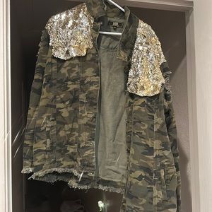 Camouflage with sequins oversized jacket